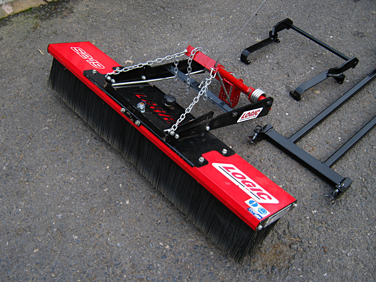 Logic S219 Sweepex brush - 1.2M - includes System 20 chassis attachment kit - NO AVAILABLE!!!!!!!!